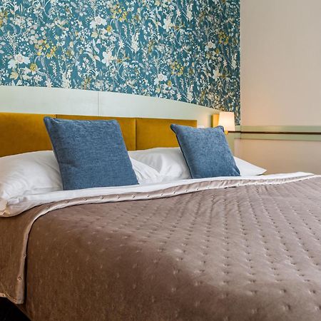 Hotel Arcus Garden Bratislava Ngoại thất bức ảnh