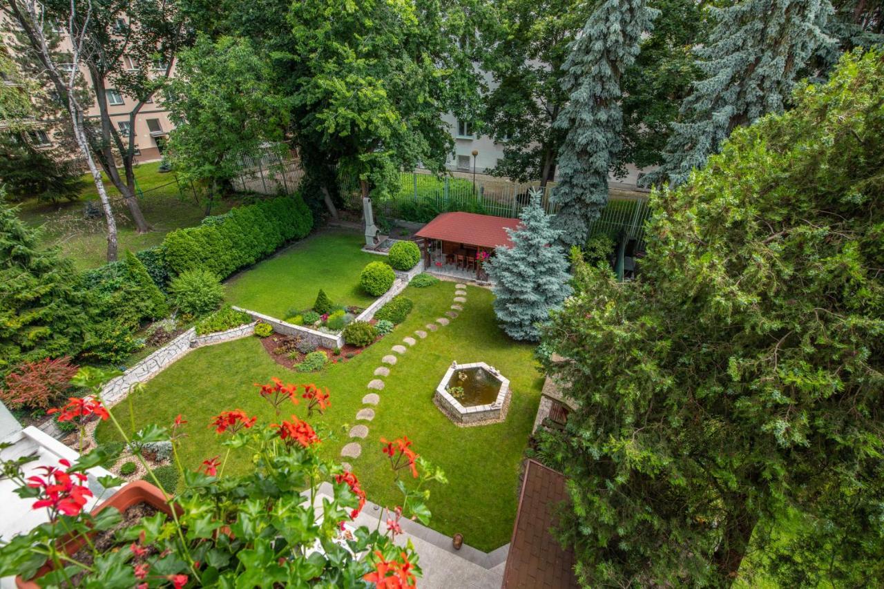 Hotel Arcus Garden Bratislava Ngoại thất bức ảnh