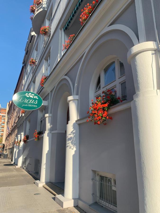 Hotel Arcus Garden Bratislava Ngoại thất bức ảnh