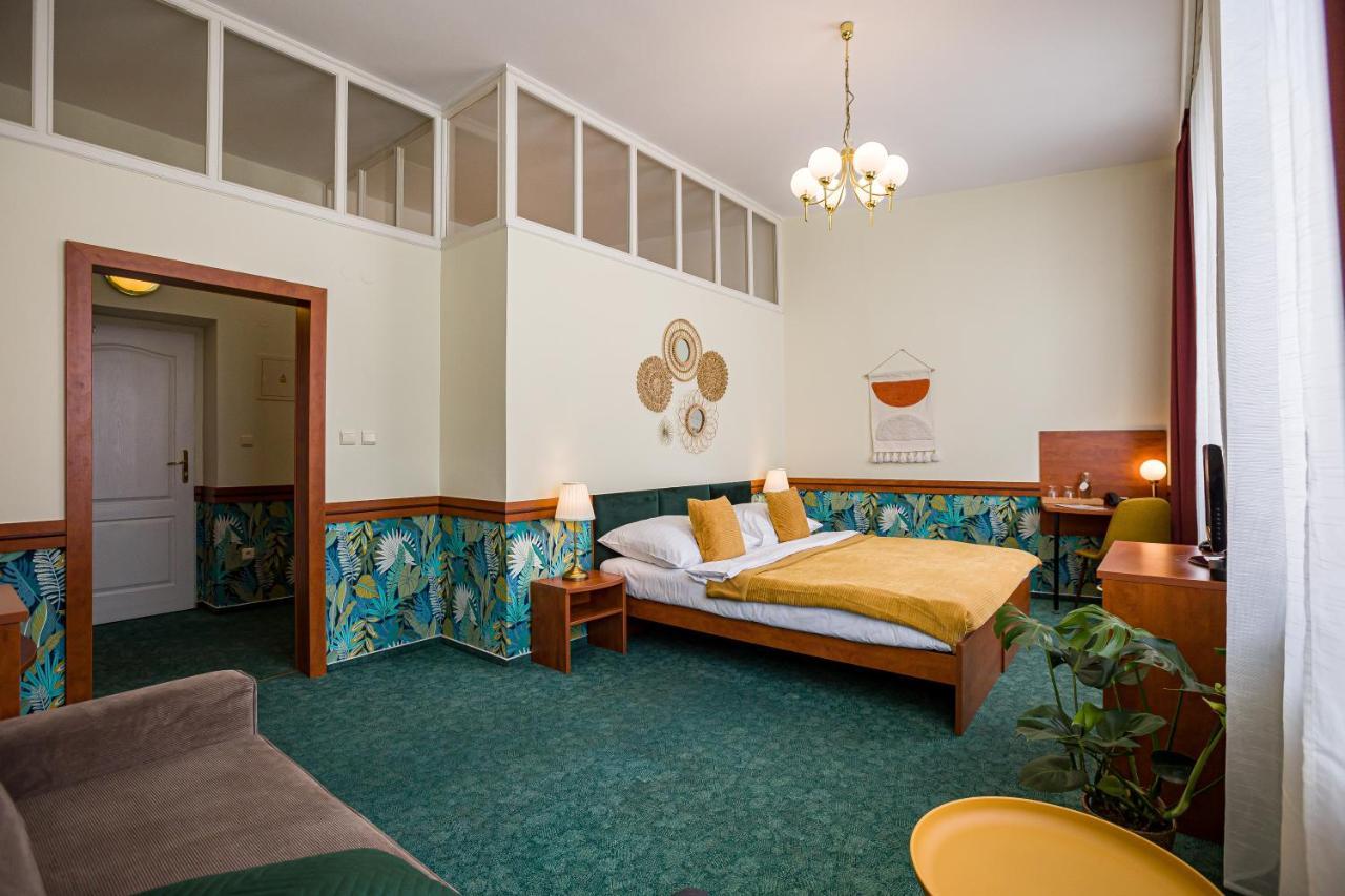 Hotel Arcus Garden Bratislava Ngoại thất bức ảnh