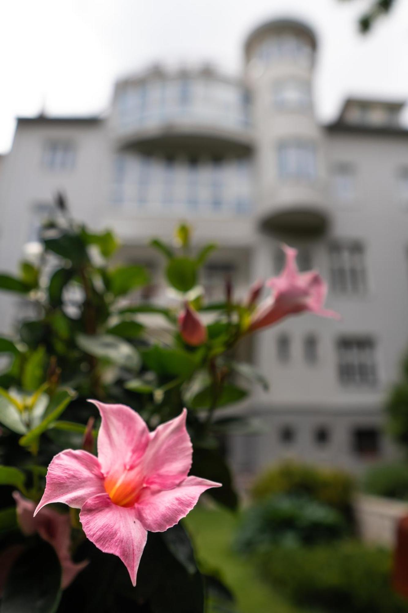Hotel Arcus Garden Bratislava Ngoại thất bức ảnh