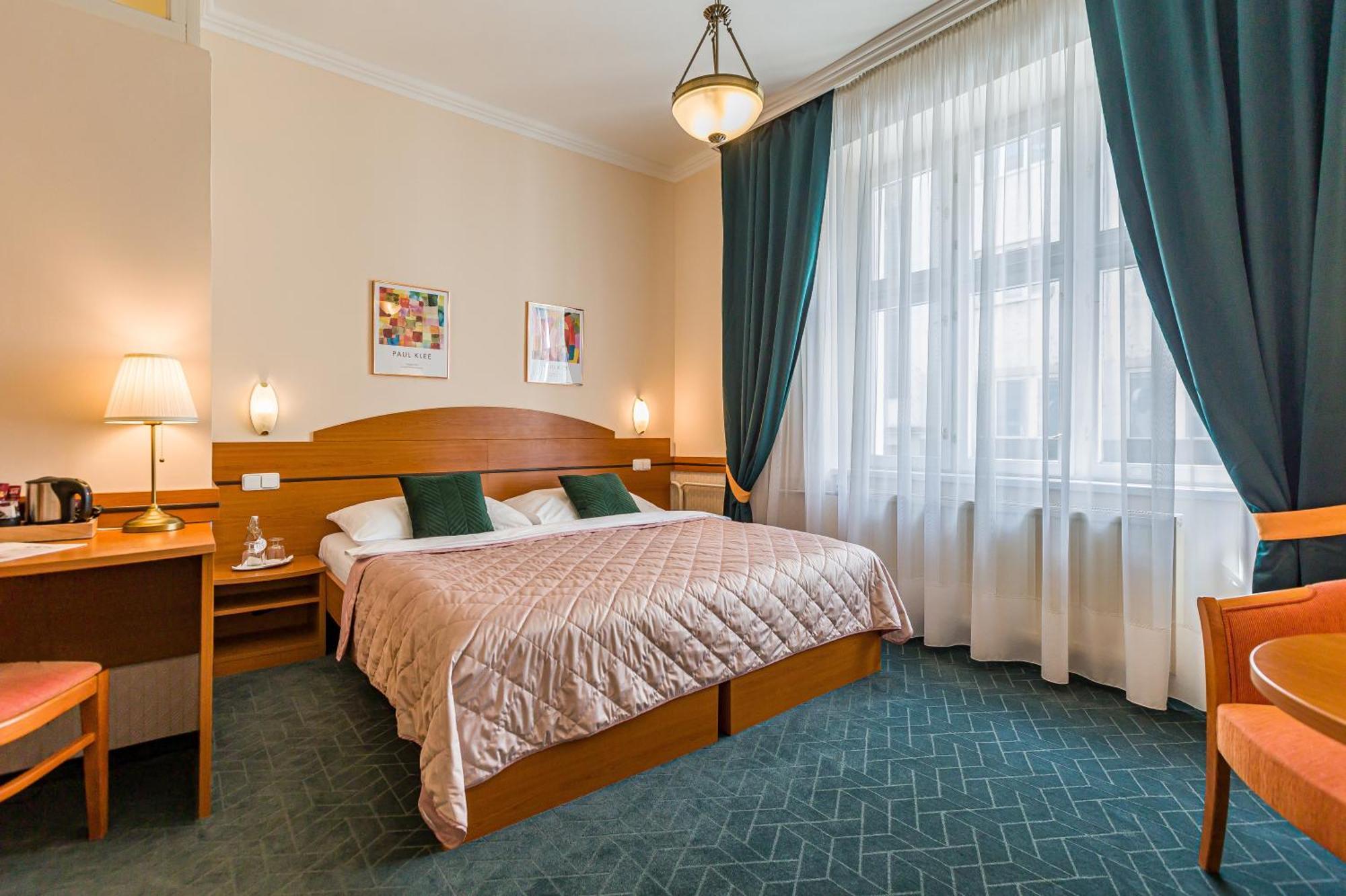 Hotel Arcus Garden Bratislava Ngoại thất bức ảnh
