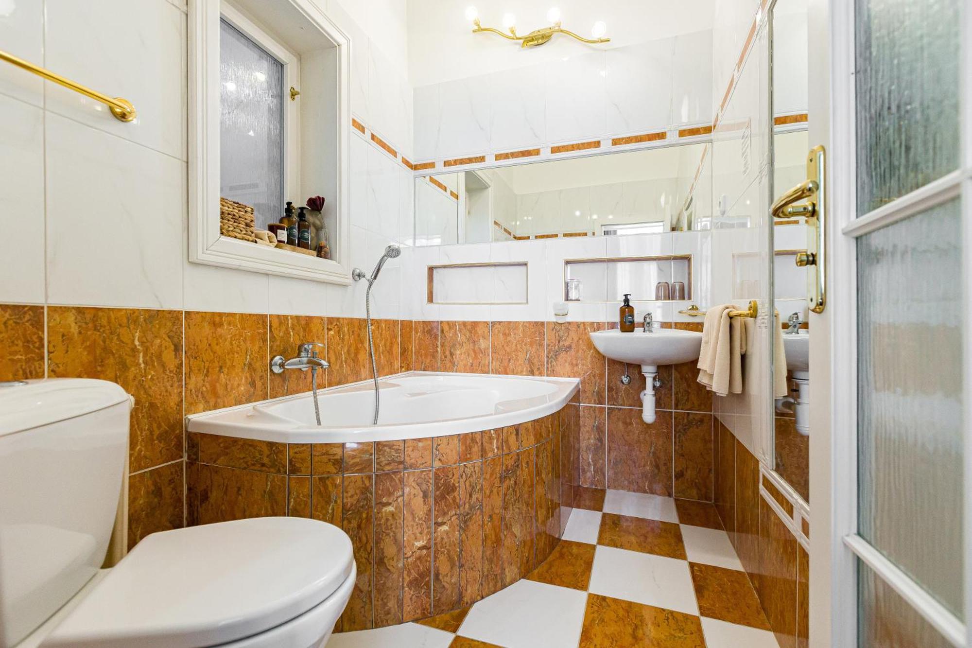 Hotel Arcus Garden Bratislava Ngoại thất bức ảnh